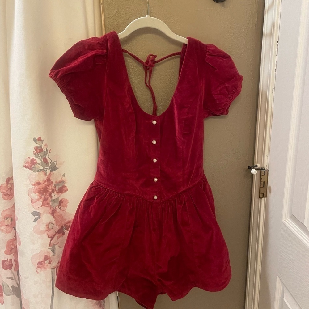 Free People Silver Bells Velvet Romper Large Color: Cherry NWT - Picture 4 of 6